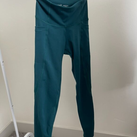 High-Waisted Elevate Side-Pocket Leggings - Picture 2 of 6